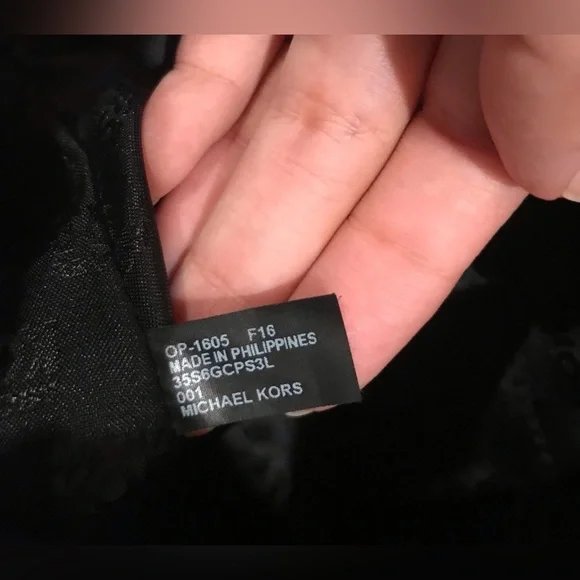 MICHAEL KORS Cindy Large Leather Dome Satchel Black Handbag/Crossbody W/Gold - Picture 12 of 17